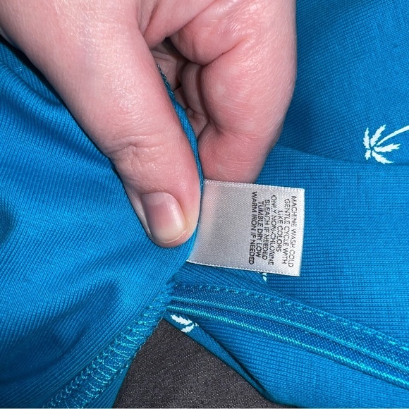 CJ Banks Basic Stretch Lightweight Sleeveless Blue Cactus Tank Top Size PL NWT - Picture 7 of 7